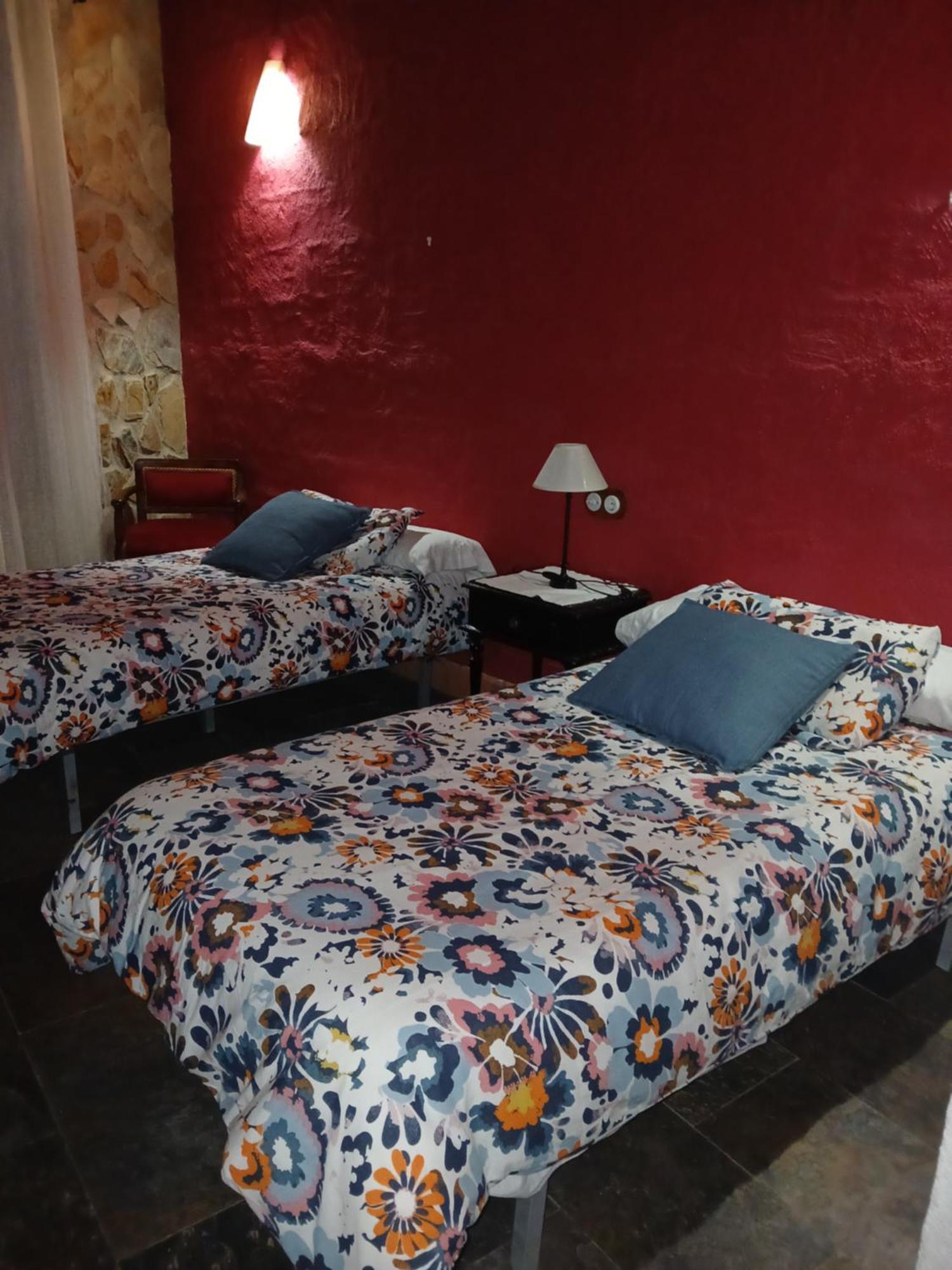Maison d'hôtes Mirador De Fuentes à Fuentes de León Chambre photo