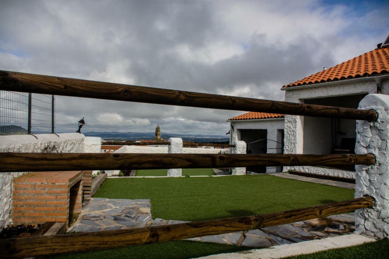 Maison d'hôtes Mirador De Fuentes à Fuentes de León Extérieur photo